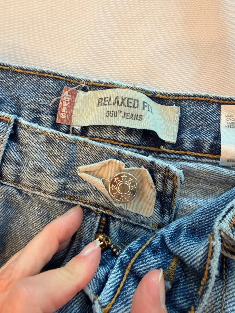 Levi's Men's Relaxed Fit 550 Light Wash Jeans W36 L32